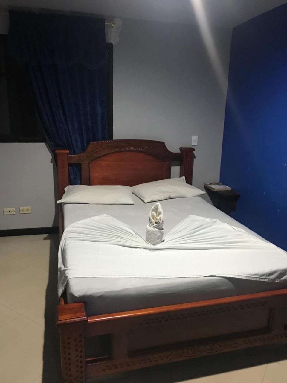 Hotel Calipso Marinilla Dış mekan fotoğraf