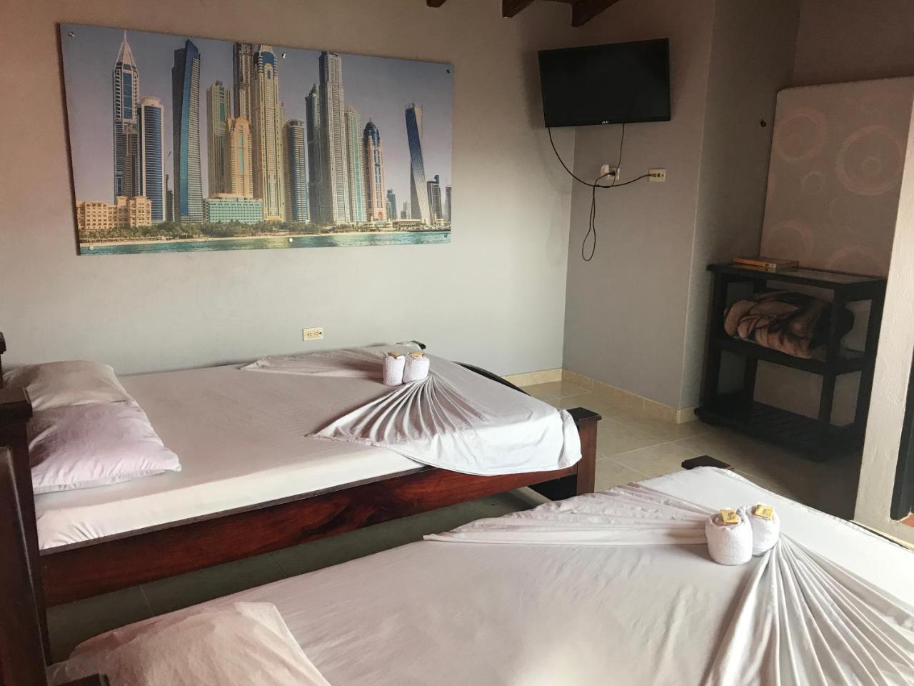 Hotel Calipso Marinilla Dış mekan fotoğraf