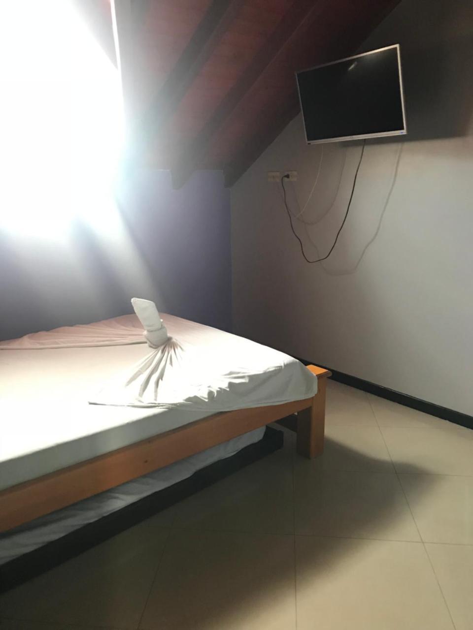 Hotel Calipso Marinilla Dış mekan fotoğraf