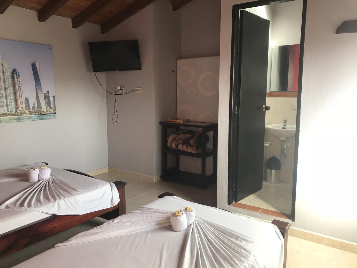 Hotel Calipso Marinilla Dış mekan fotoğraf
